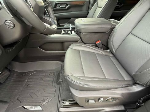 New 2026 GMC Yukon Denali image 13