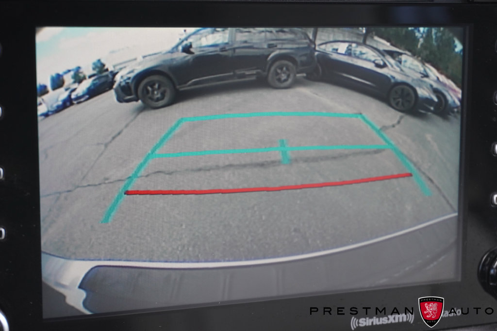 Used 2020 Toyota Sienna XLE w/ XLE Navigation Package FWD image 32