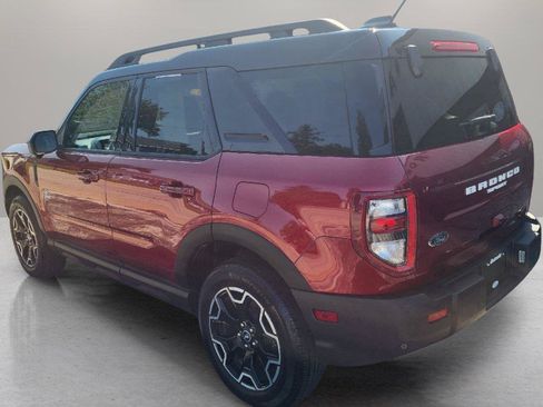 Used 2025 Ford Bronco Sport Outer Banks w/ Outer Banks Tech Package+ AWD/4WD image 12