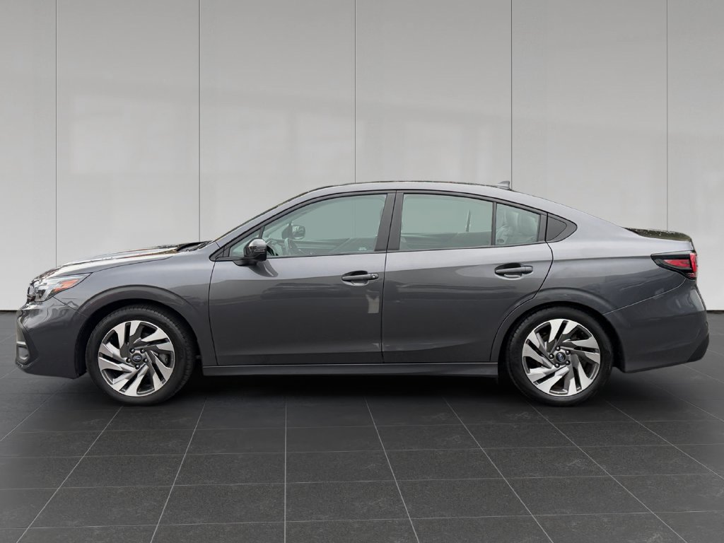 Used 2024 Subaru Legacy Limited AWD/4WD image 2