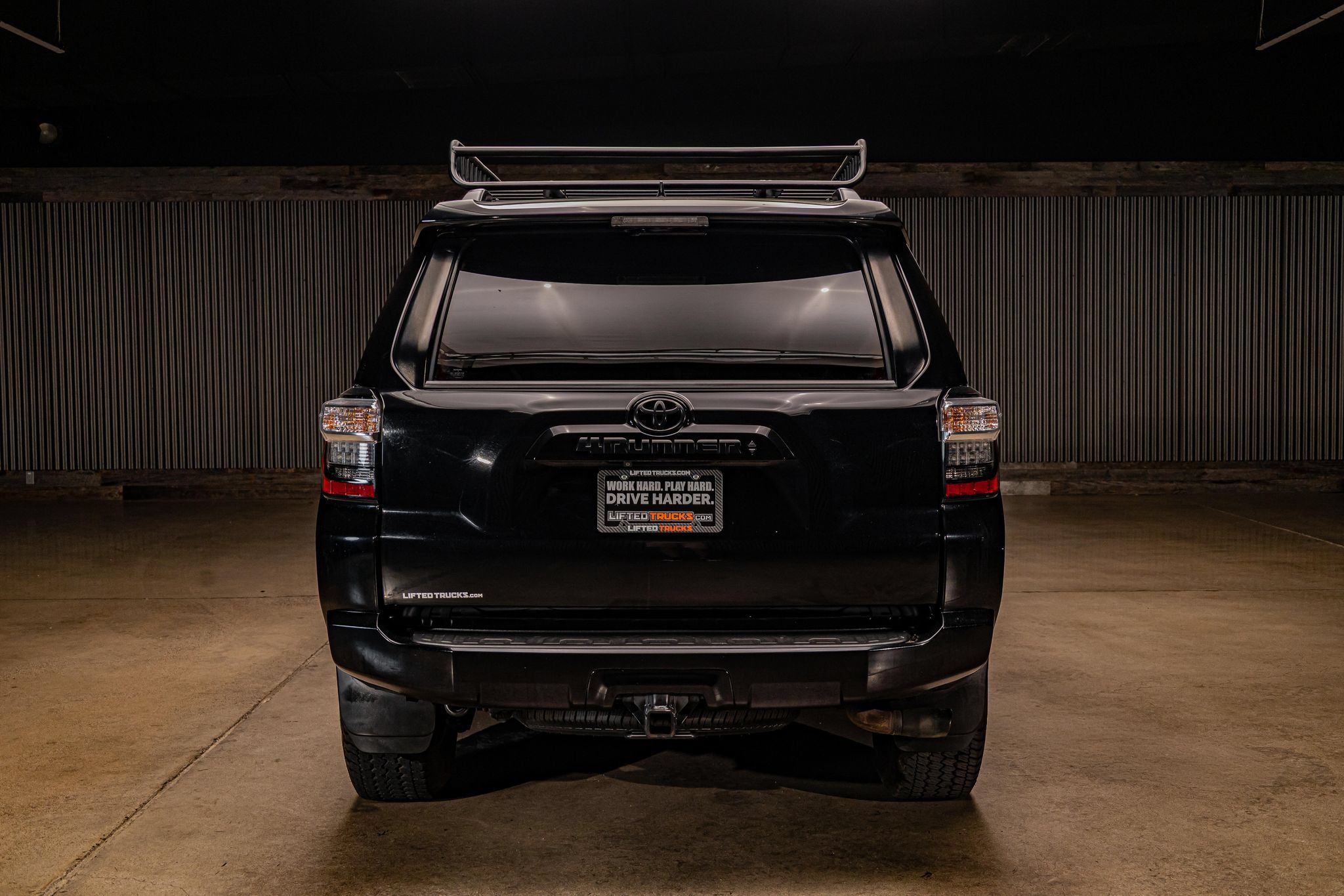 Used 2020 Toyota 4Runner Venture w/ Moonroof Package AWD/4WD image 7