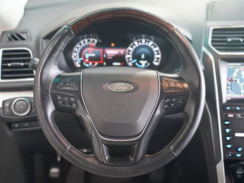 Used 2016 Ford Explorer Platinum AWD/4WD image 12