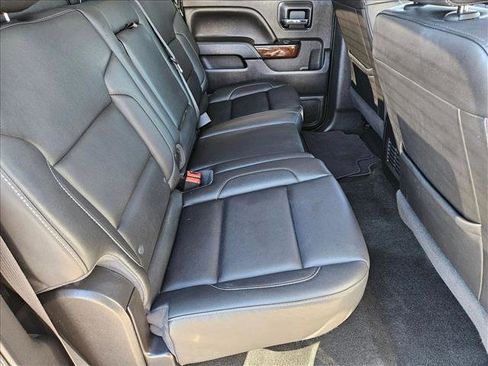 Used 2018 GMC Sierra 1500 SLT w/ Enhanced Driver Alert Package image 18