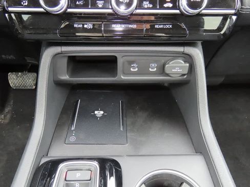 New 2026 Honda Pilot Touring image 26