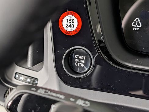 New 2026 Porsche Cayenne GTS AWD/4WD image 36