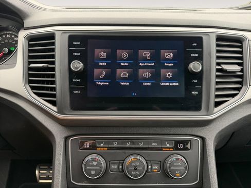 Used 2019 Volkswagen Atlas SE w/ Towing Package FWD image 7