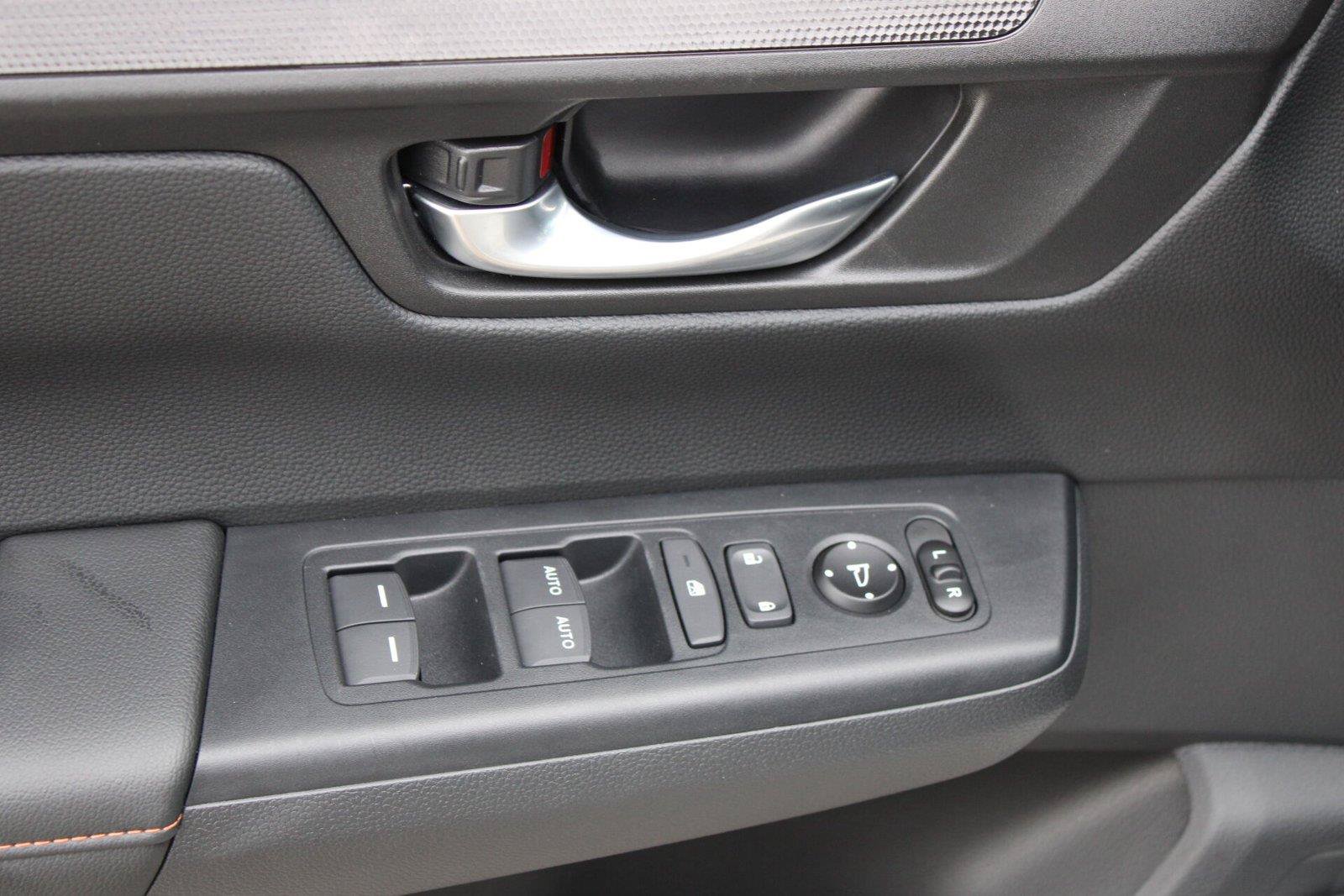 Used 2025 Honda CR-V Sport image 23