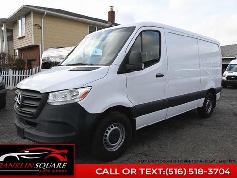 Used 2022 Mercedes-Benz Sprinter 1500 image 7