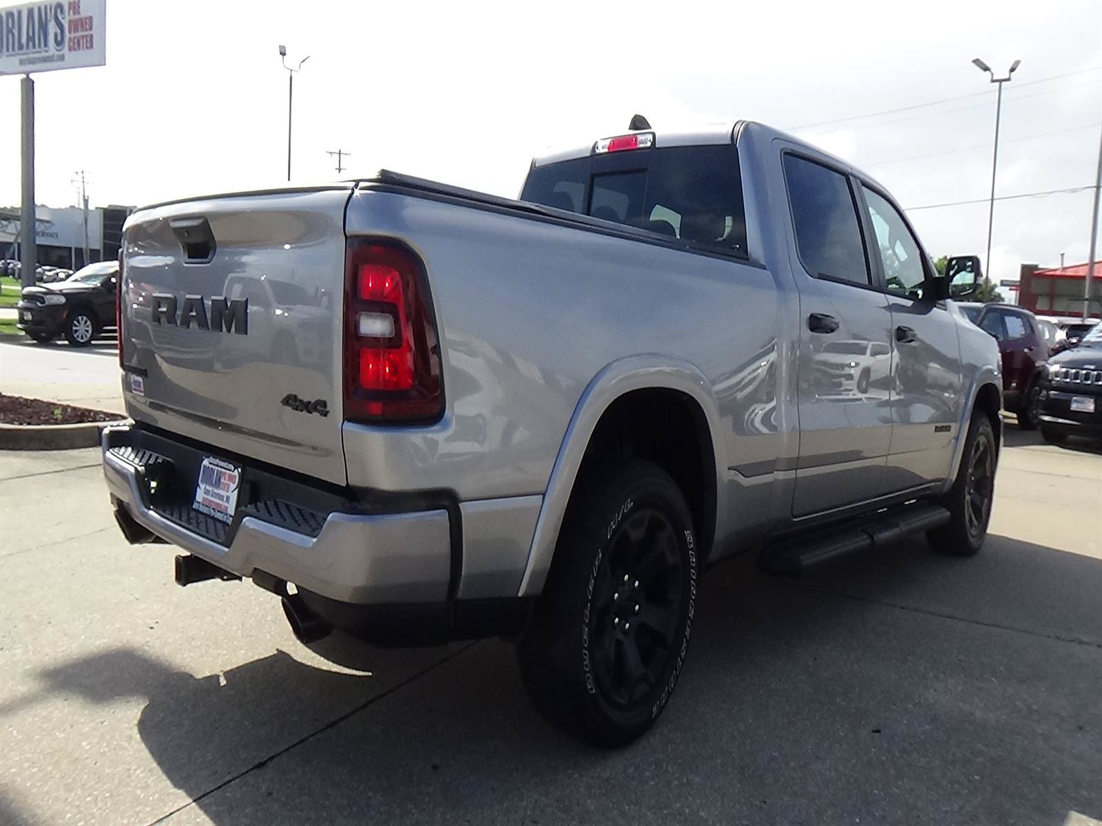 Used 2025 RAM 1500 Big Horn AWD/4WD image 6