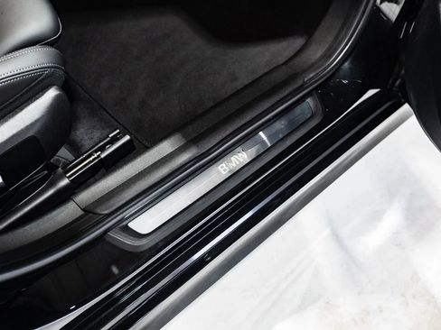 Used 2022 BMW 330e w/ Convenience Package image 38