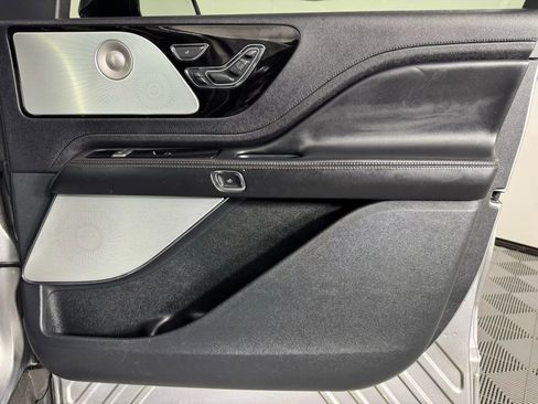 Used 2020 Lincoln Aviator Reserve w/ Equipment Group 202A image 46
