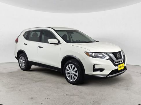 Used 2018 Nissan Rogue S image 7