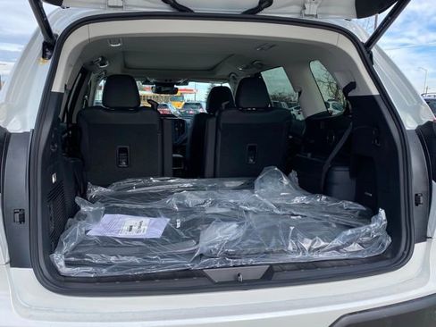 New 2026 Subaru Ascent Limited Bronze image 25