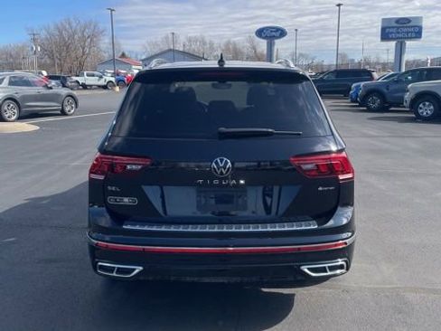 Used 2022 Volkswagen Tiguan SEL R-Line image 6