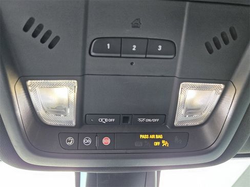 Used 2020 Chevrolet Blazer RS image 25