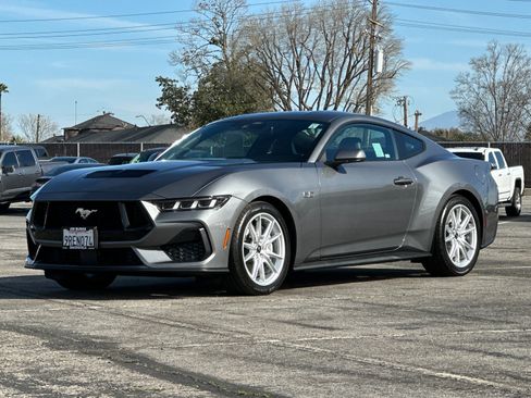 Certified 2025 Ford Mustang GT Premium image 8