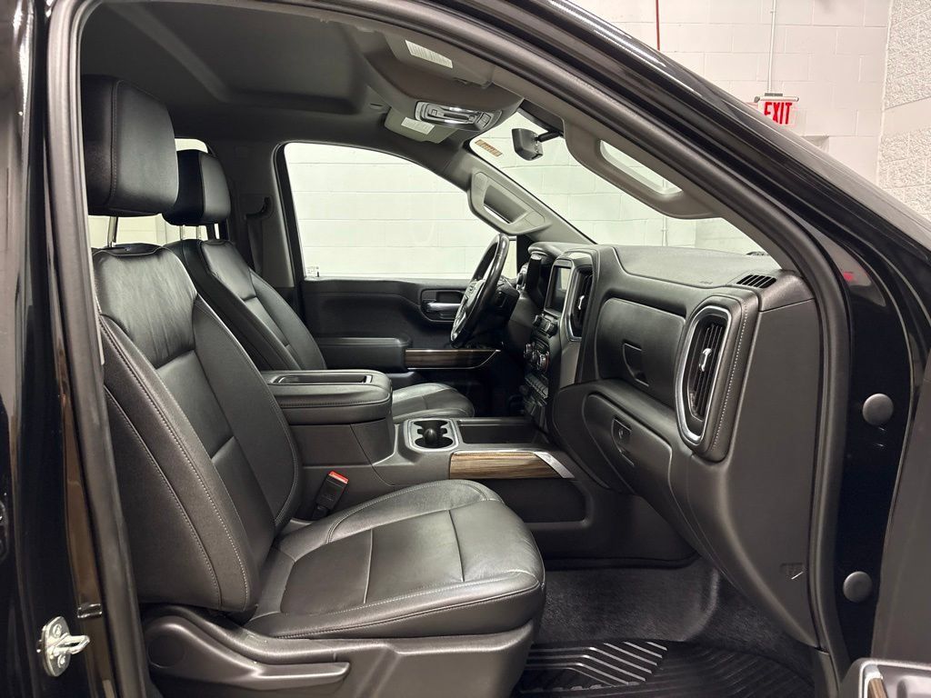 Used 2021 Chevrolet Silverado 1500 LT Trail Boss w/ Convenience Package II AWD/4WD image 37