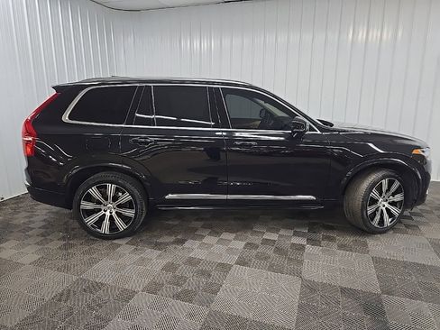 Used 2024 Volvo XC90 B5 Plus image 2