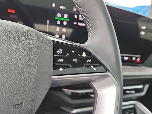 Certified 2025 Audi Q5 Premium Plus w/ Premium Plus image 18