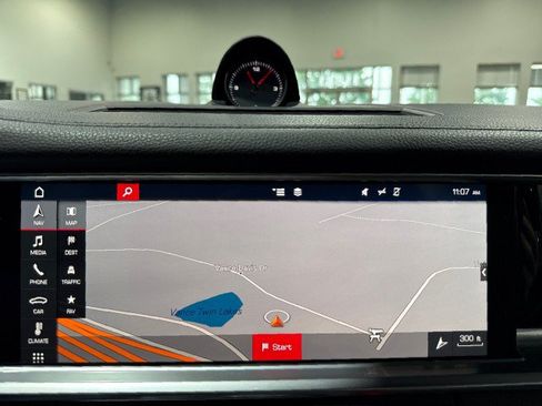 Used 2018 Porsche Panamera RWD image 76