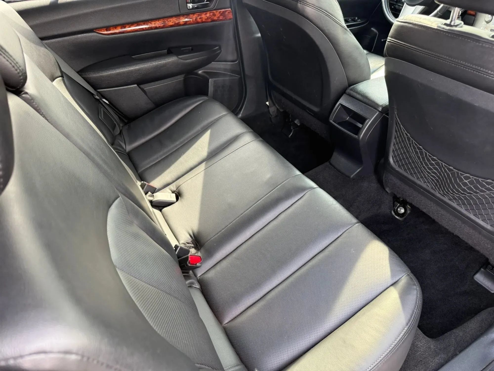 Used 2011 Subaru Outback 2.5i Limited AWD/4WD image 32