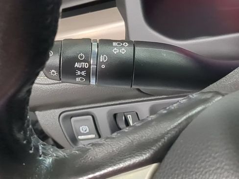 Used 2020 GMC Acadia Denali w/ Technology Package AWD/4WD image 34