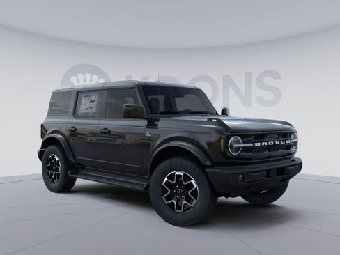 New 2026 Ford Bronco Outer Banks AWD/4WD image 10