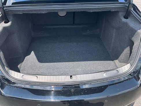 Used 2015 Chevrolet Impala LT w/ Convenience Package FWD image 4