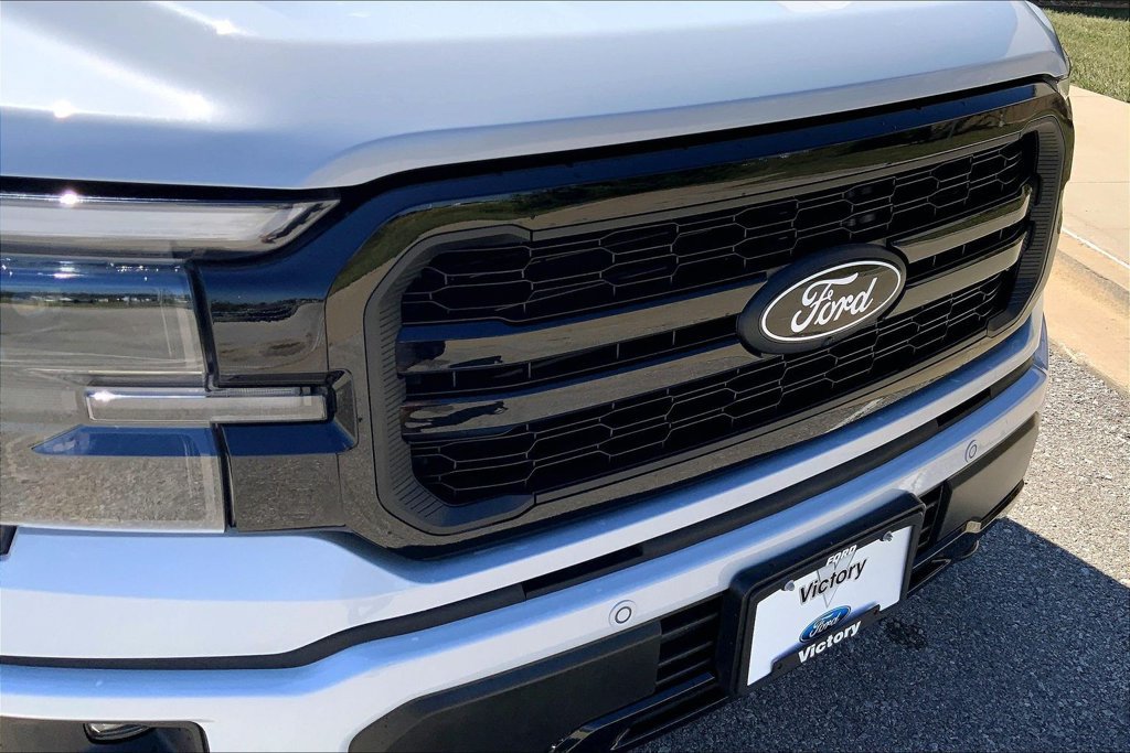 Used 2025 Ford F150 Lariat w/ Equipment Group 501A Mid AWD/4WD image 28
