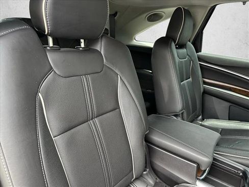 Used 2017 Acura MDX FWD w/ Advance Package image 29
