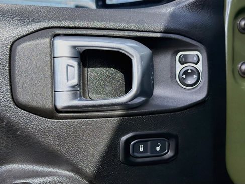 Used 2021 Jeep Wrangler Unlimited Sport w/ Sun And Sound Package AWD/4WD image 21