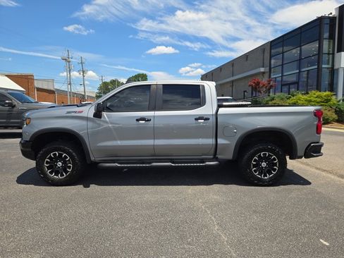 Used 2024 Chevrolet Silverado 1500 ZR2 w/ Technology Package AWD/4WD image 28