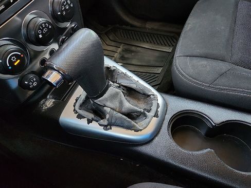 Used 2006 HUMMER H3 image 12