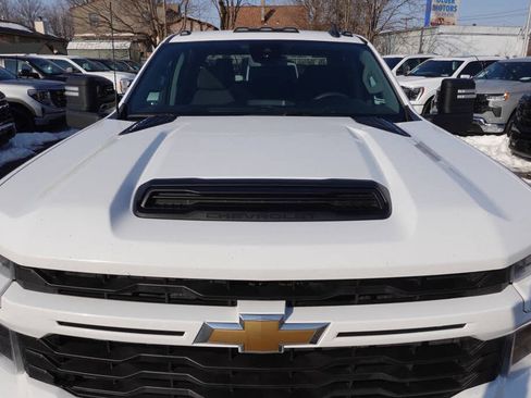Used 2024 Chevrolet Silverado 2500 Custom w/ Custom Value Package AWD/4WD image 7