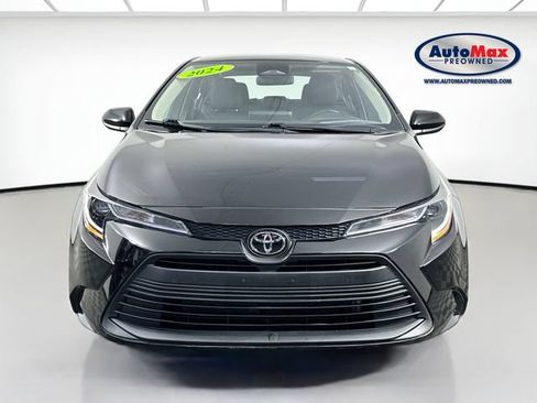 Used 2024 Toyota Corolla LE FWD image 6