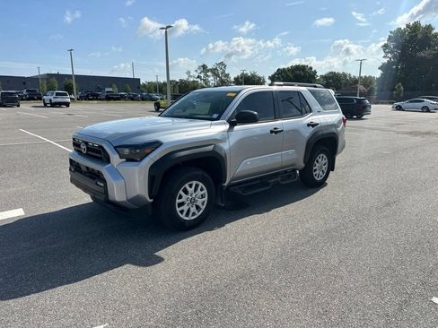 Used 2026 Toyota 4Runner SR5 RWD image 12