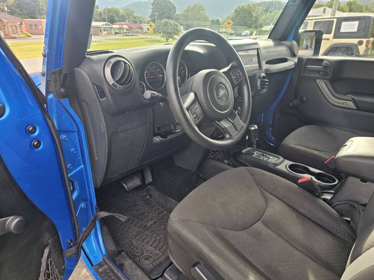 Used 2015 Jeep Wrangler Sport AWD/4WD image 8