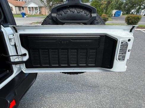 Used 2021 Jeep Wrangler Unlimited Sport AWD/4WD image 20