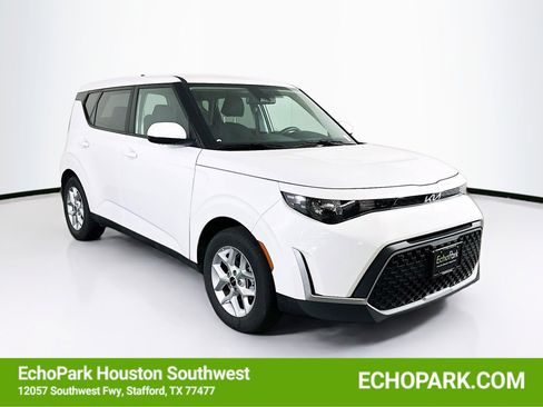 Used 2025 Kia Soul LX w/ LX Technology Package image 1