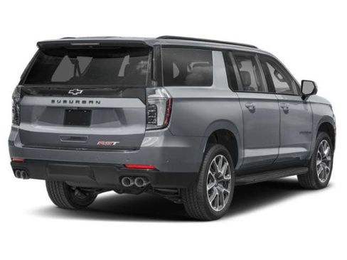 Used 2025 Chevrolet Suburban RST w/ Comfort Package AWD/4WD image 3