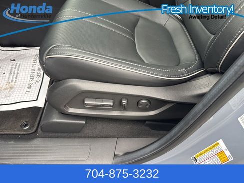 Used 2025 Honda Pilot Elite image 46