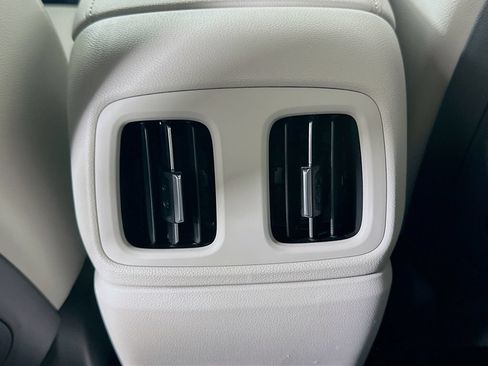 New 2026 Hyundai Tucson Limited AWD/4WD image 18