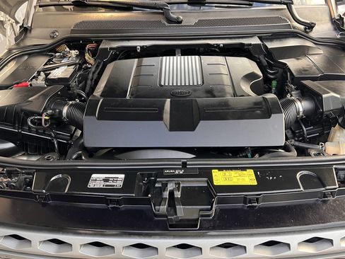 Used 2016 Land Rover LR4 HSE image 24