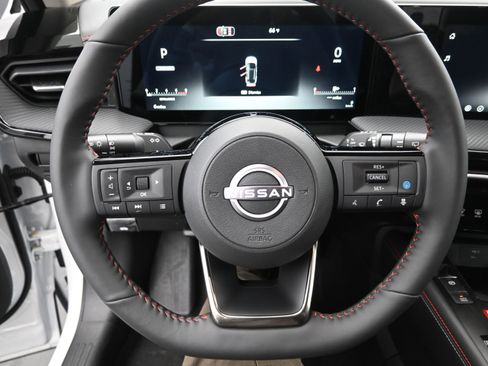 New 2026 Nissan Kicks SR w/ SR Premium Package FWD image 14