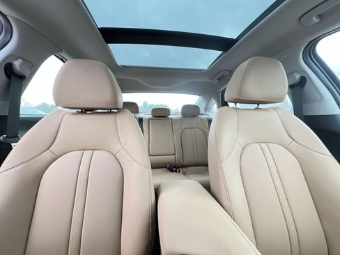 New 2025 Hyundai Sonata Limited image 15