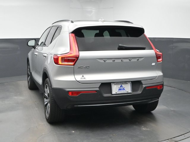 Used 2023 Volvo XC40 Recharge Plus AWD/4WD image 7
