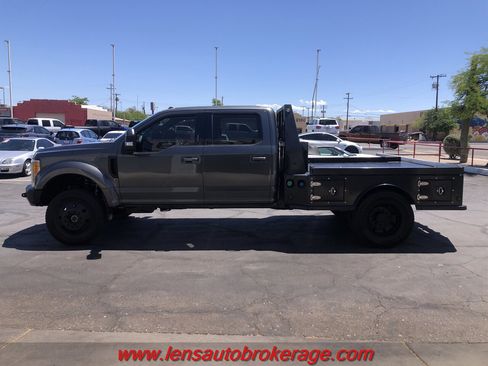 Used 2017 Ford F450 Lariat AWD/4WD image 7