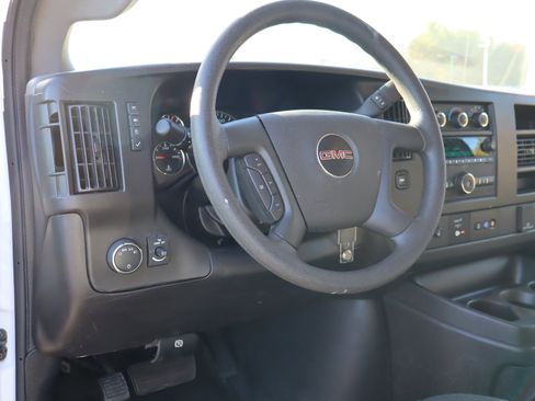 Used 2024 GMC Savana 2500 w/ Driver Convenience Package image 16