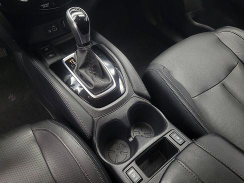 Used 2019 Nissan Rogue SL w/ Premium Package AWD/4WD image 26