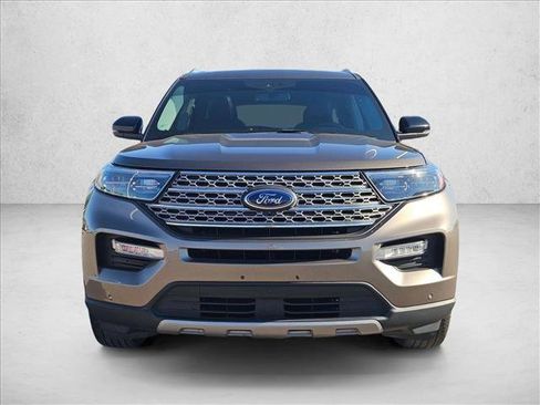 Used 2021 Ford Explorer Limited w/ Equipment Group 301A image 2